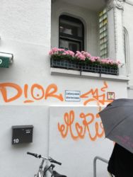 Einfach mal ein schönes Schild in Hannover Linden - Liebespaare küssen sich hier Einfach mal ein schönes Schild in Hannover Linden - Liebespaare küssen sich hier