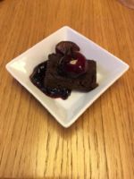 Mein Favorit wurde der Schokokuchen der auf der Karte sehr viel eleganter benannt wurde im Crowne Plaza Hannover Schweizerhof Mein Favorit wurde der Schokokuchen der auf der Karte sehr viel eleganter benannt wurde im Crowne Plaza Hannover Schweizerhof