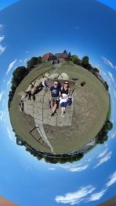 Zwischen Schafen - mit dem Pedelec auf dem Weser-Radweg Zwischen Schafen - mit dem Pedelec auf dem Weser-Radweg